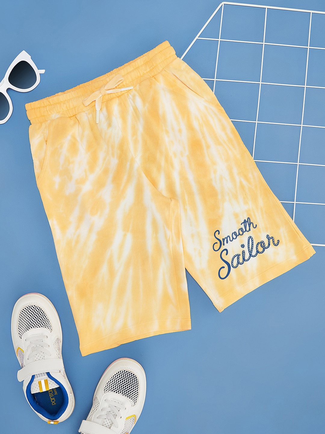

Pantaloons Junior Boys Abstract Printed Cotton Shorts, White
