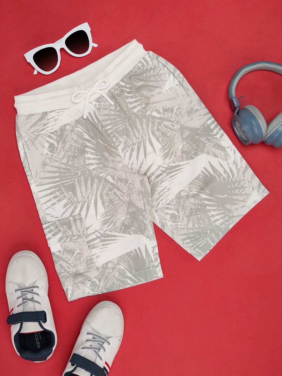 

Pantaloons Junior Boys Printed Cotton Shorts, White