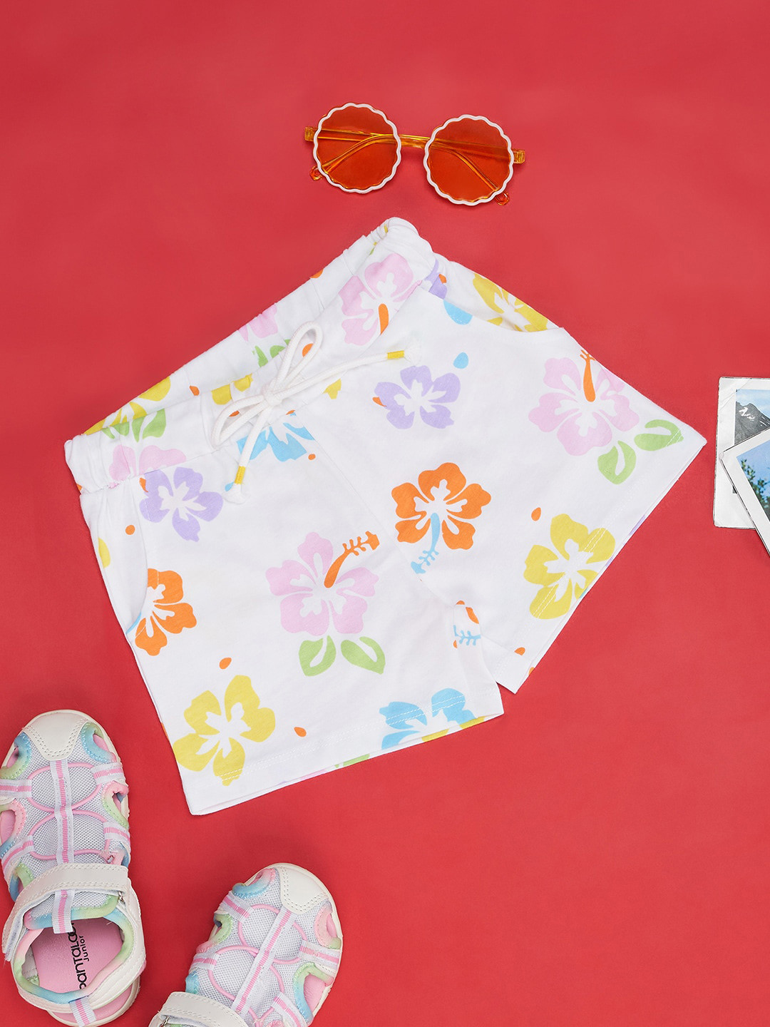 

Pantaloons Junior Girls Floral Printed Cotton Shorts, Off white