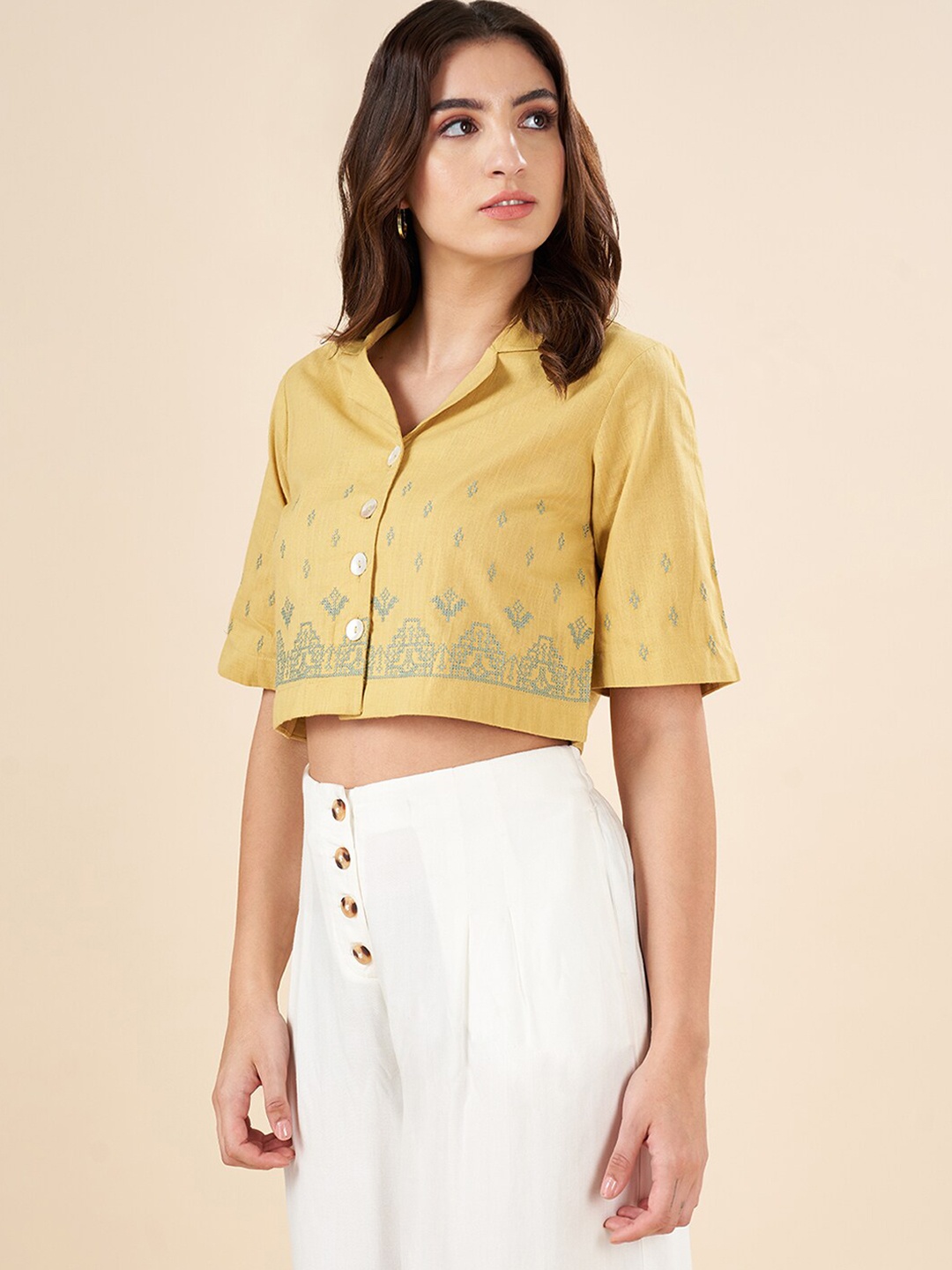 

AKKRITI BY PANTALOONS Ethnic Motifs Print Cotton Boxy Crop Top, Beige