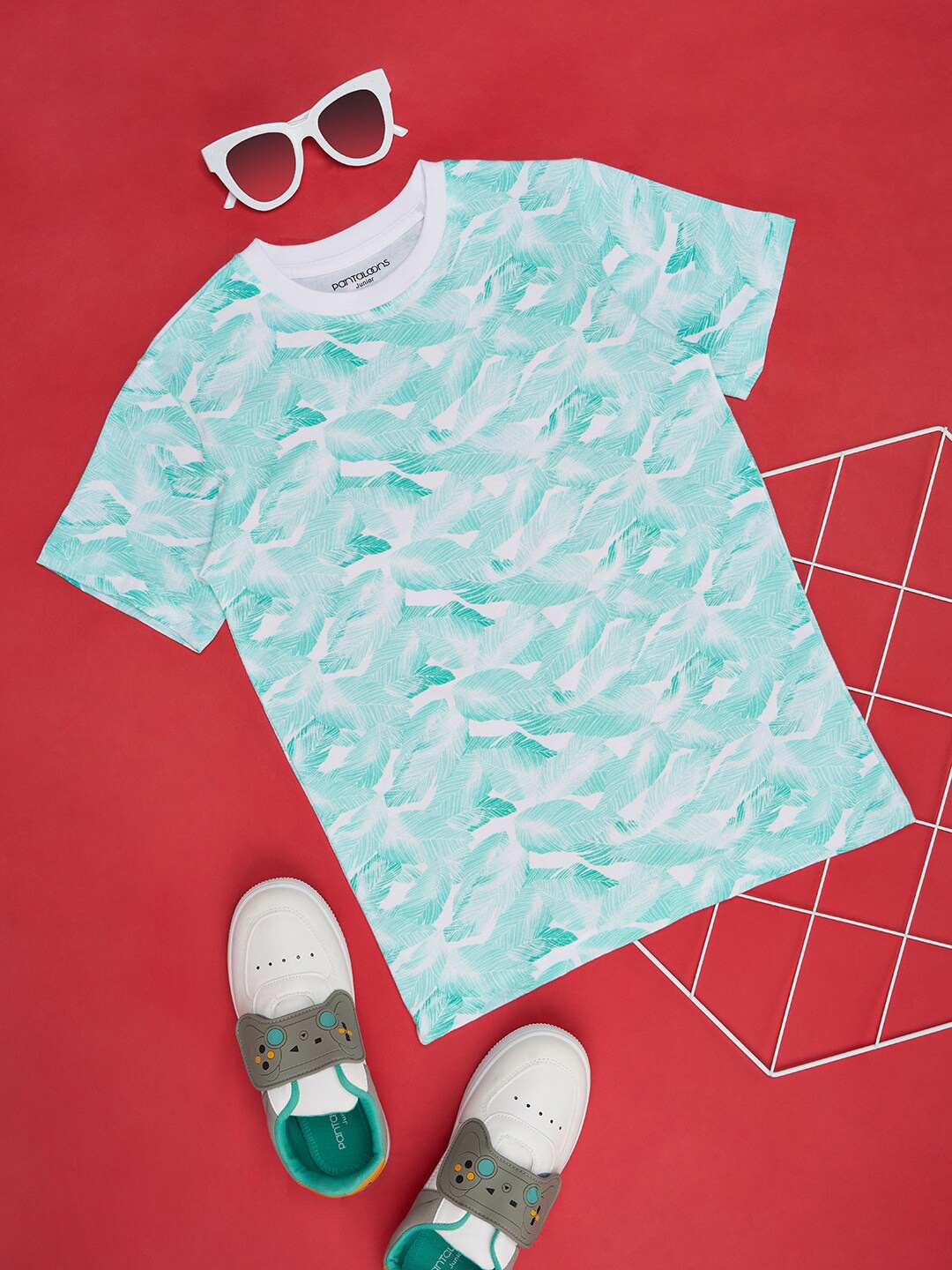 

Pantaloons Junior Boys Floral Printed Cotton T-shirt, Green