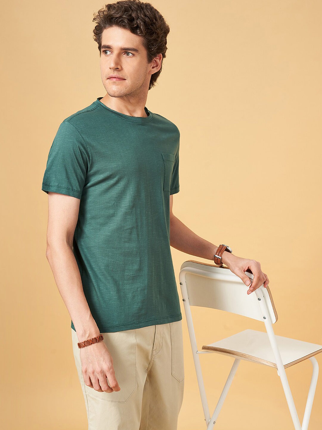 

Urban Ranger by pantaloons Men Pockets Slim Fit T-shirt, Green
