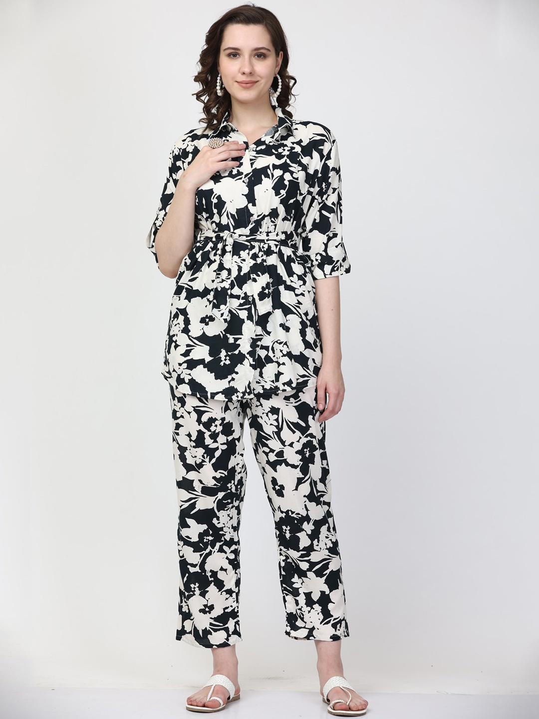 

Clora Creation Floral Printed Shirt With Trouser, Black