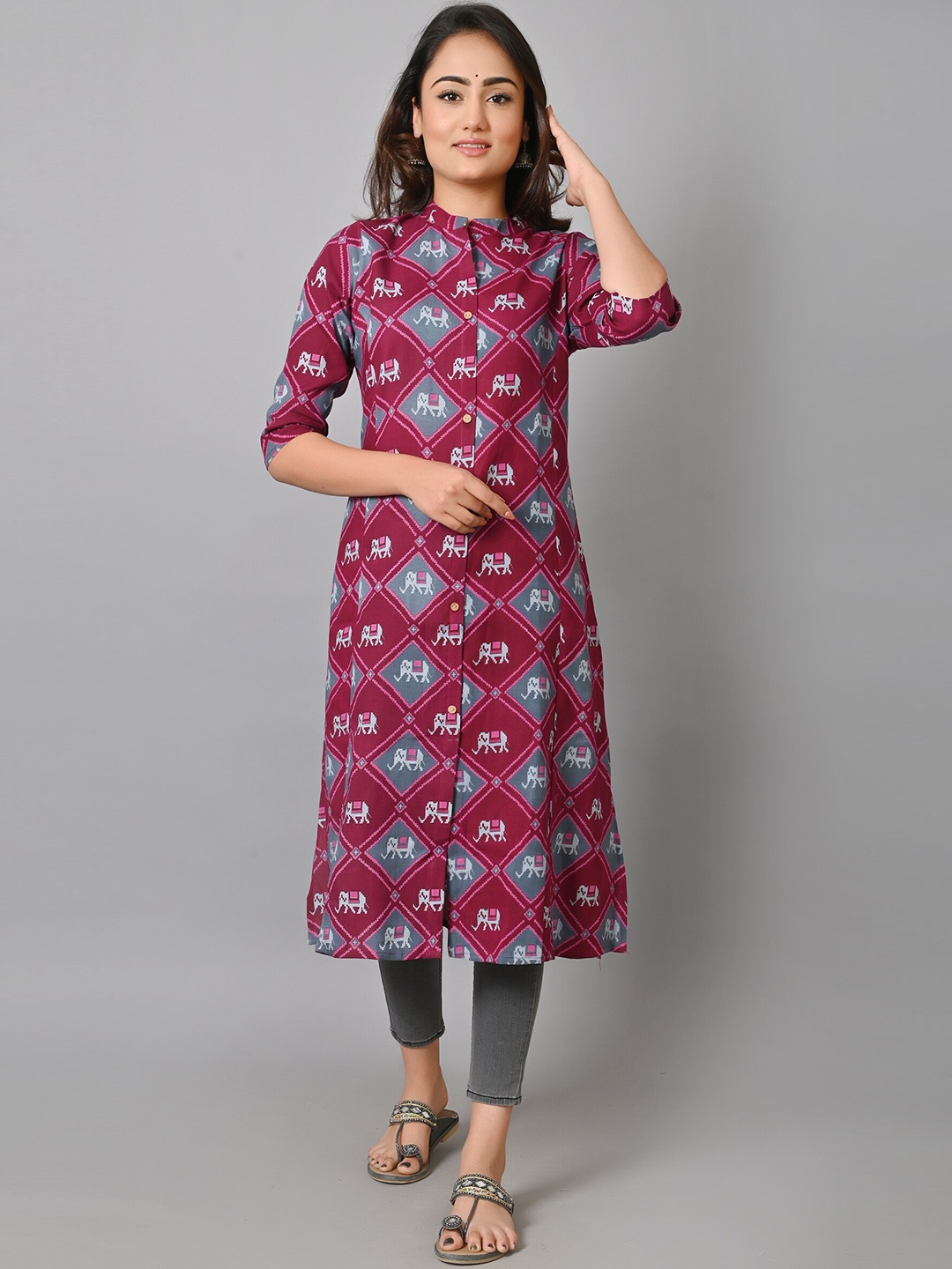 

Moktika Ethnic Motifs Printed Mandarin Collar A-Line Kurta, Maroon