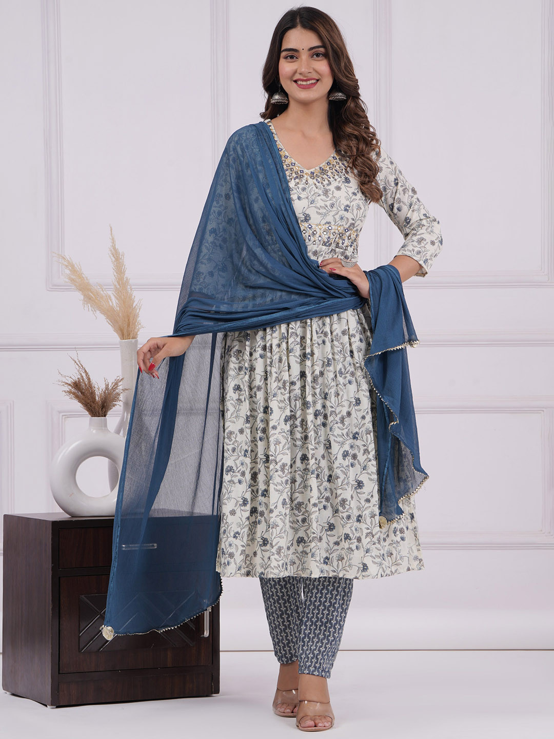 

PARIKSHIT Floral Printed Kurta With Trousers & Dupatta, Blue