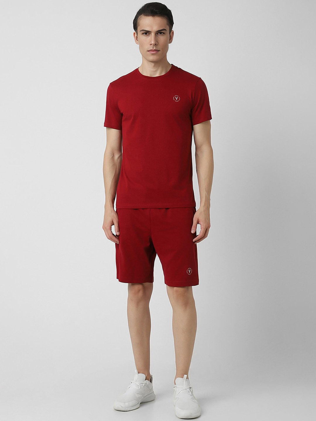 

Van Heusen Flex Round Neck T-Shirt & Shorts, Red