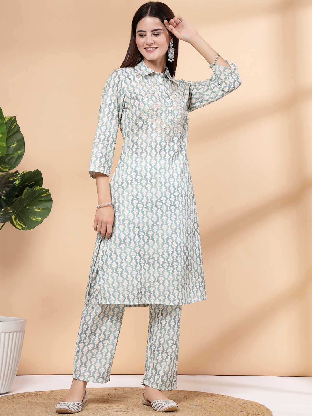 

Nayam By Lakshita Printed Sequinned Shirt Collar Linen A-line Kurta with Palazzos, Green