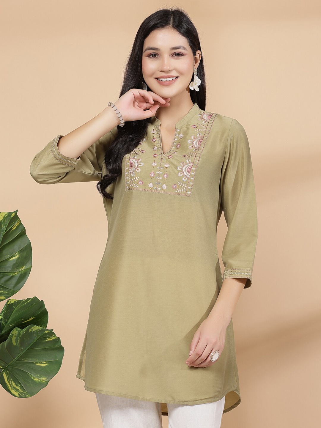 

Nayam By Lakshita Ethnic Motifs Yoke Design Thread Work Straight Kurta, Green