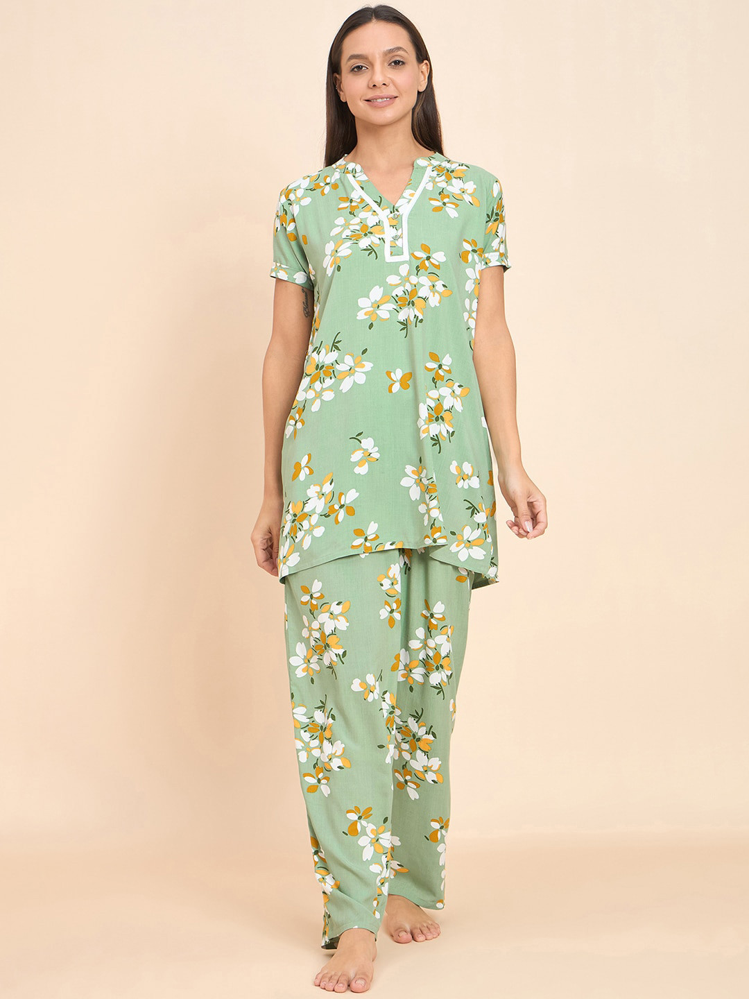 

Sweet Dreams Printed Night Suit, Green