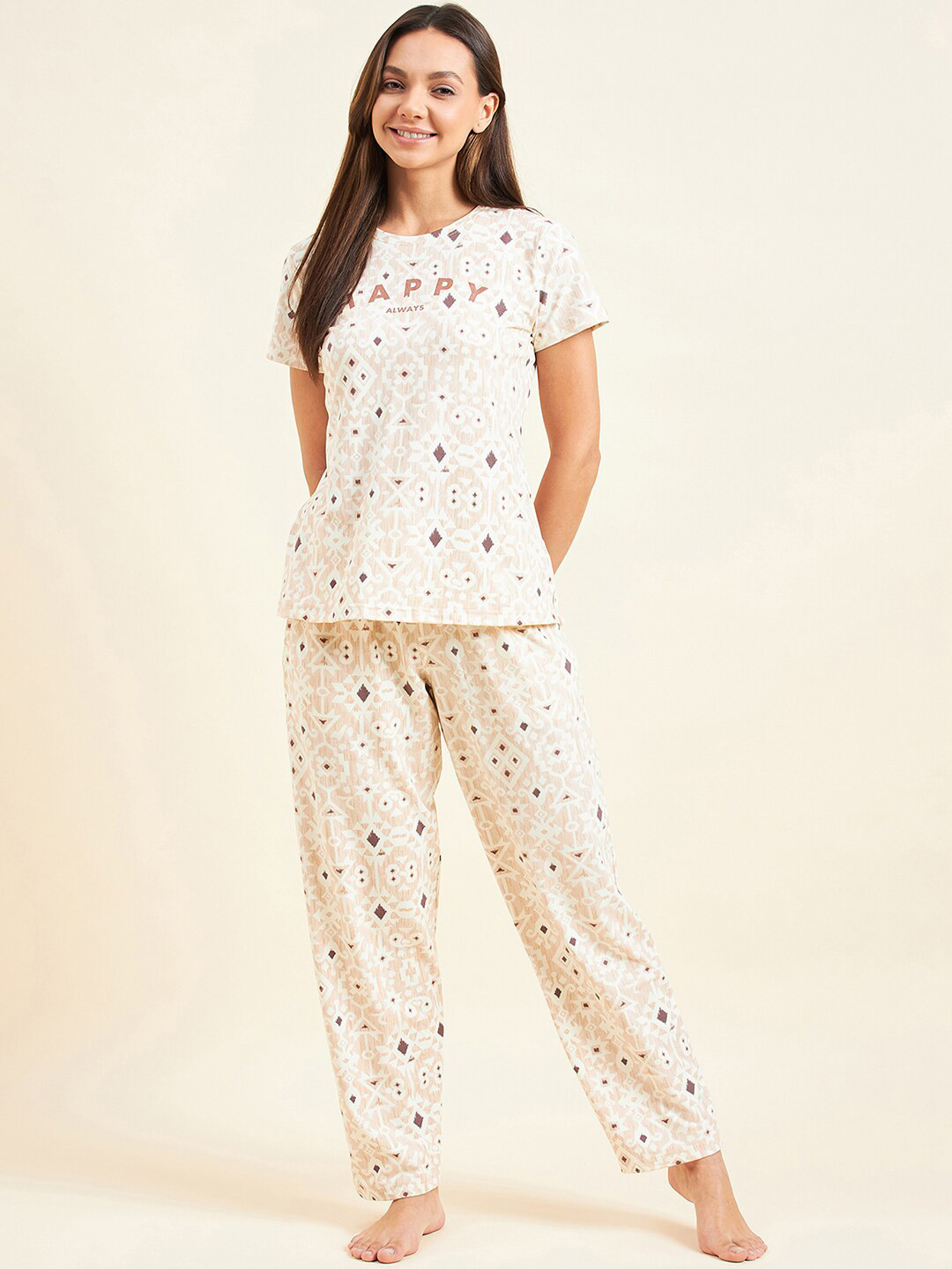 

Sweet Dreams Ethnic Motifs Printed T-shirt With Pyjamas, Cream