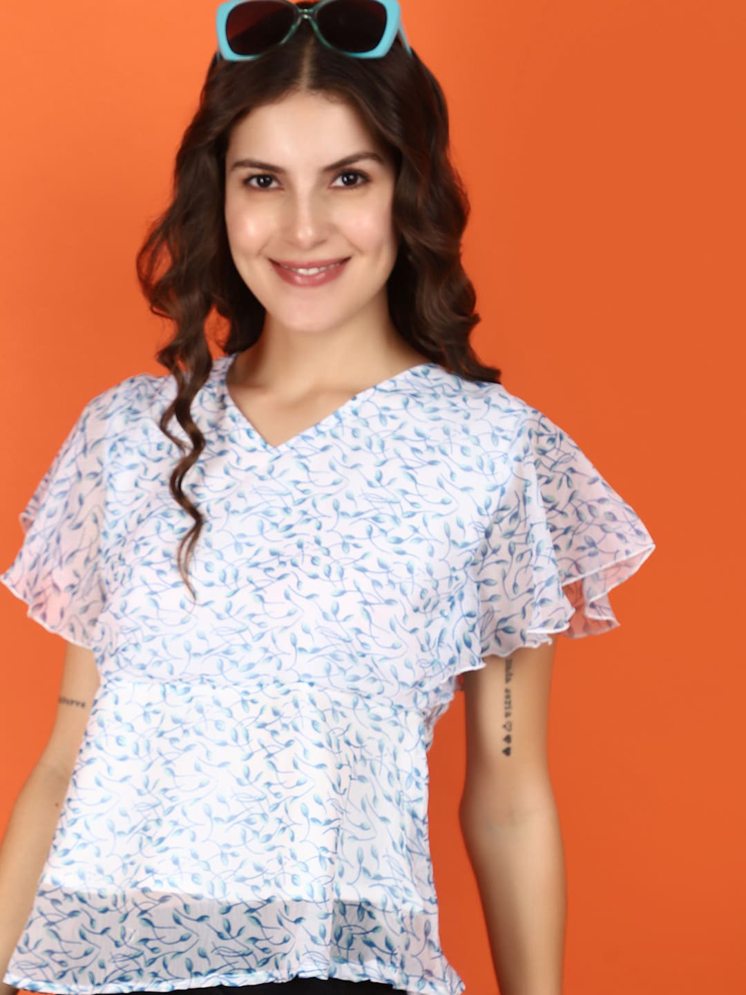 

V-Mart Floral Print Flutter Sleeve Top, White