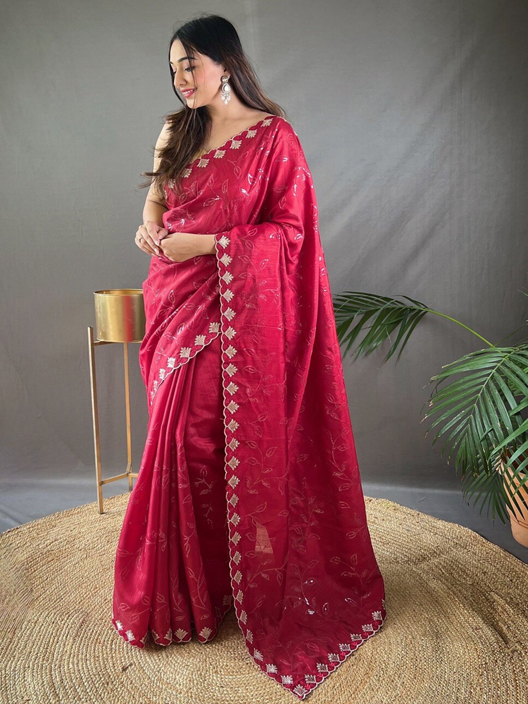 

SGF11 Floral Silk Cotton Kantha Work Saree, Pink