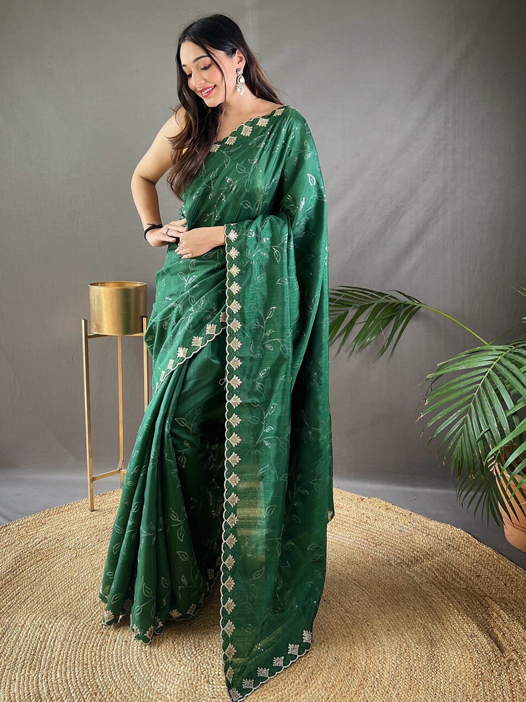 

SGF11 Floral Kantha Work Heavy Work Saree, Green