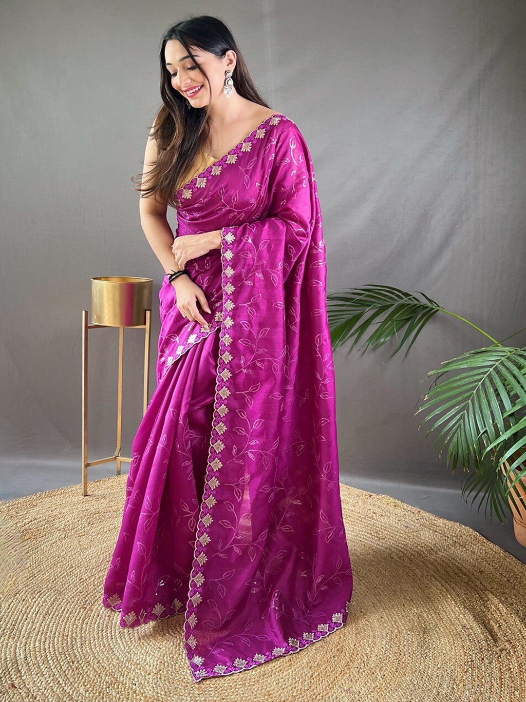 

SGF11 Floral Kantha Work Saree, Purple
