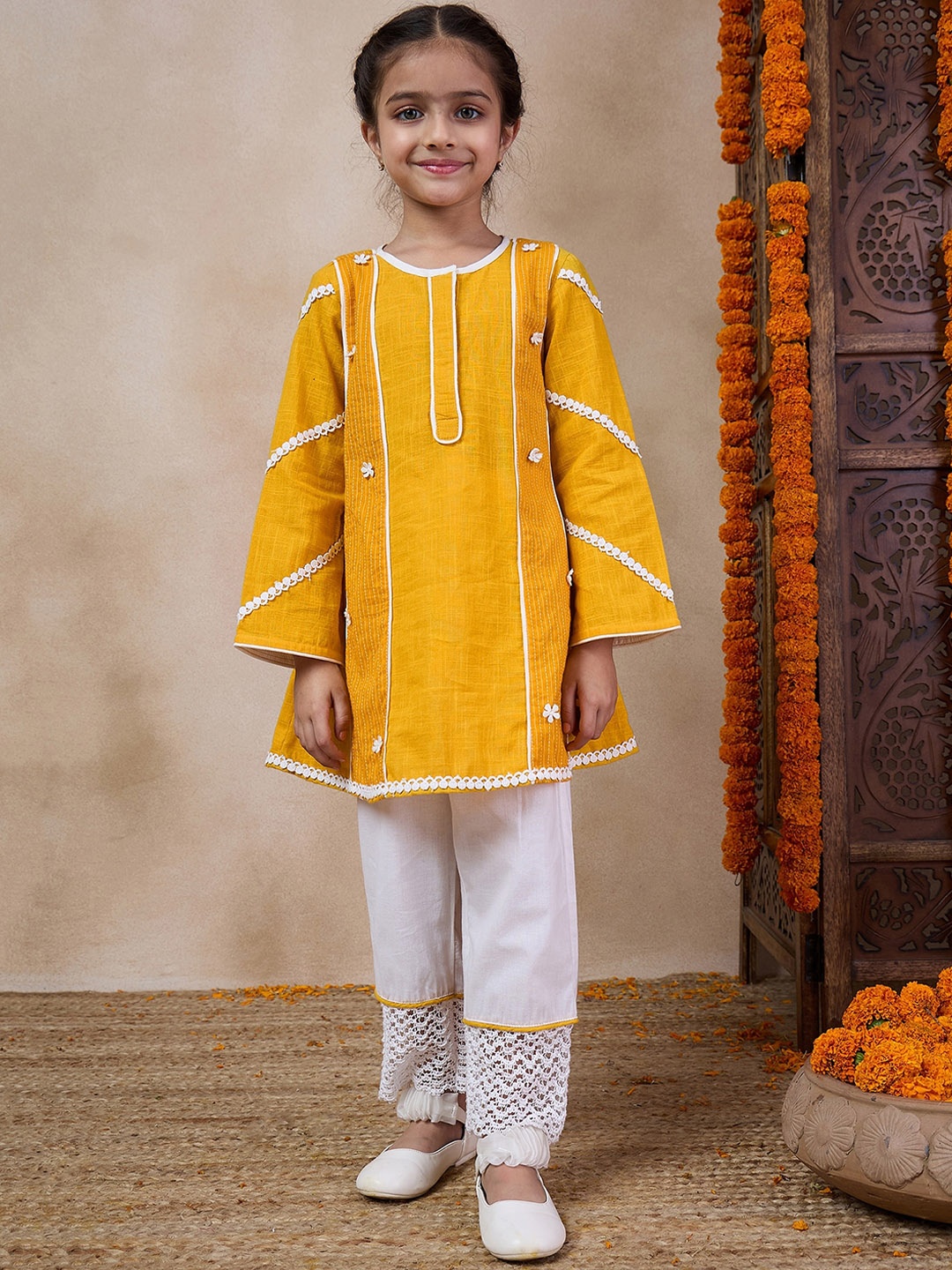 

pspeaches Girls Floral Embroidered Round Neck A-Line Kurta With Pyjamas, Yellow