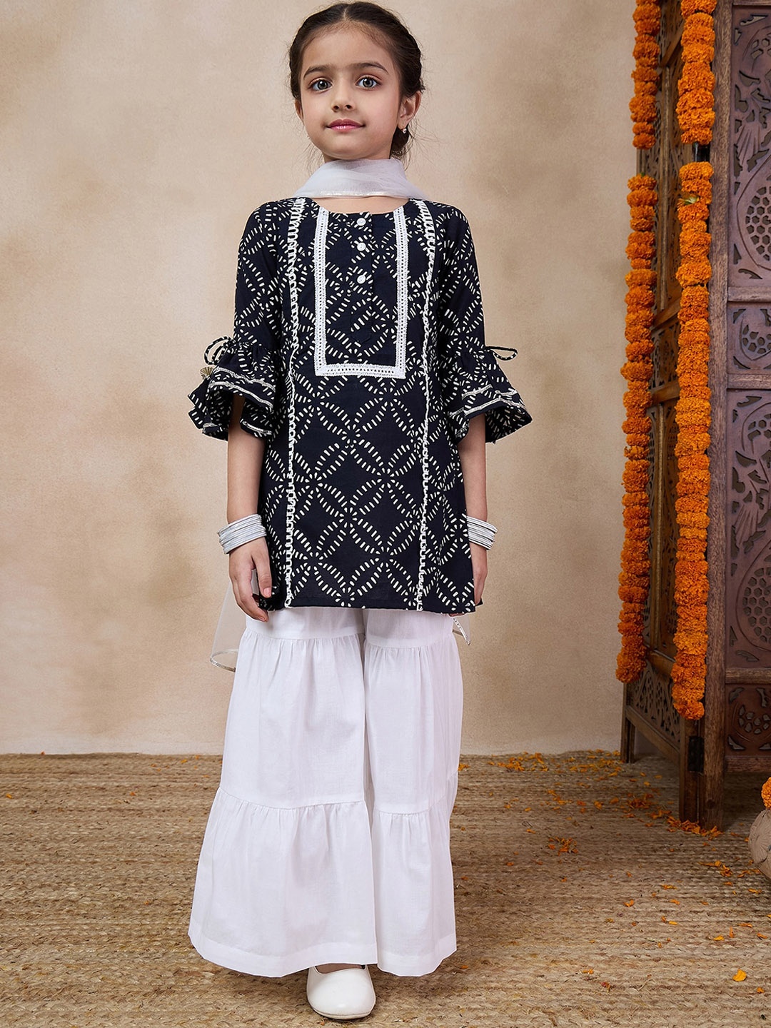 

pspeaches Girls Ethnic Motifs Printed Flared Sleeves Straight Kurta With Sharara & Dupatta, Black