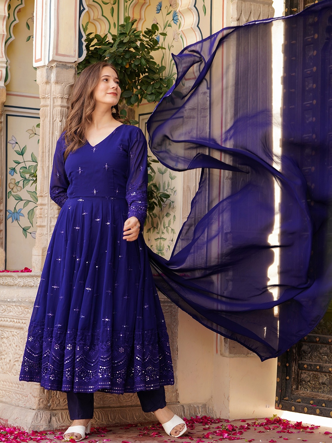 

VAANI CREATION Floral Embroidered Mirror Work Straight Kurta with Trouser & Dupatta, Navy blue