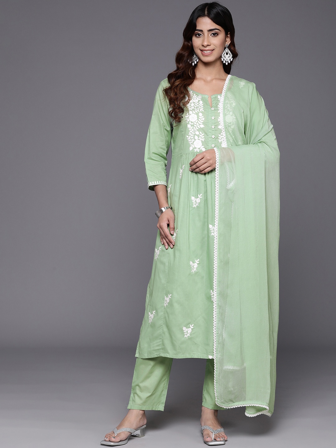 

Varanga Women Floral Embroidered Empire Thread Work Pure Cotton Kurta with Trousers & With Dupatta, Green