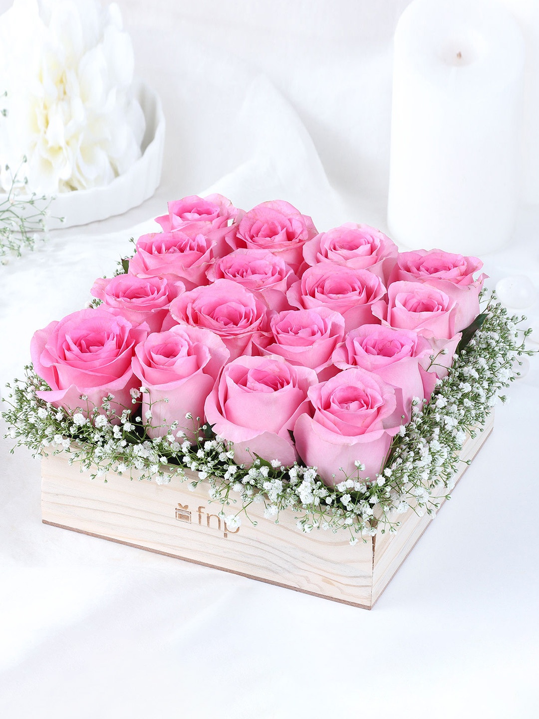 

fnp 16-Pink Roses Fresh Flowers Bouquet