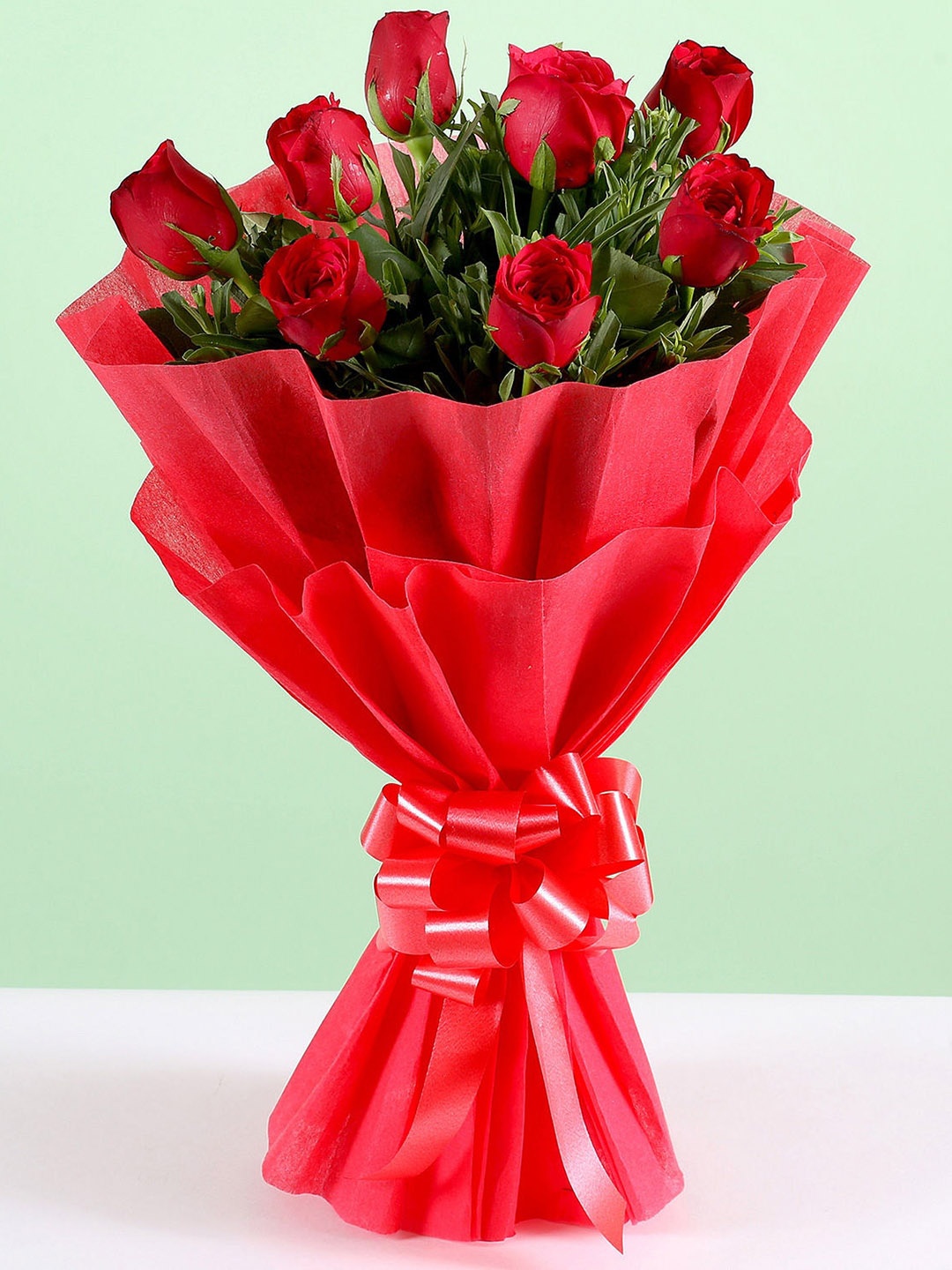 

fnp Mysterious 8-Red Roses Fresh Flowers Bouquet