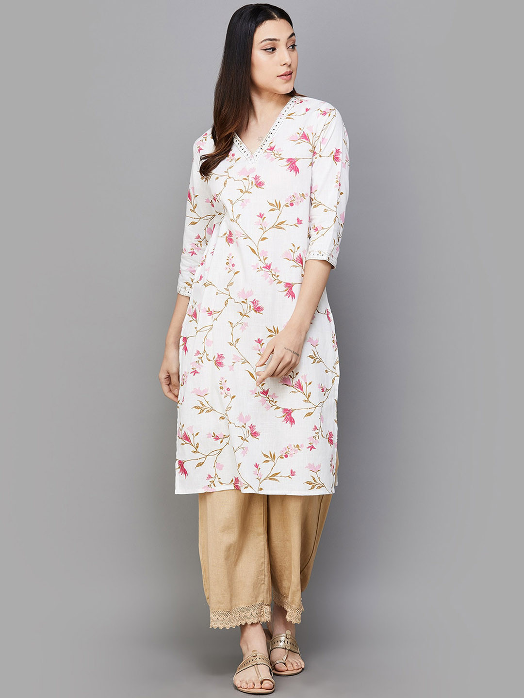

Melange by Lifestyle Women Floral Flared Sleeves Thread Work Anarkali Kurta, Off white