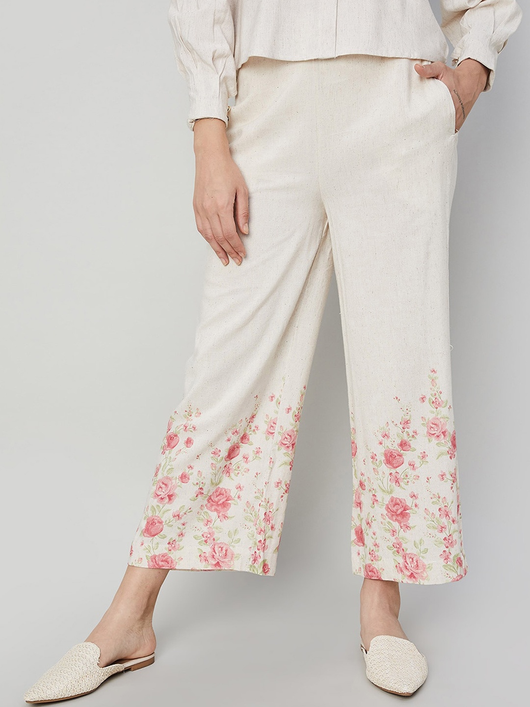 

CODE by Lifestyle Women Floral Printed Trousers, Beige