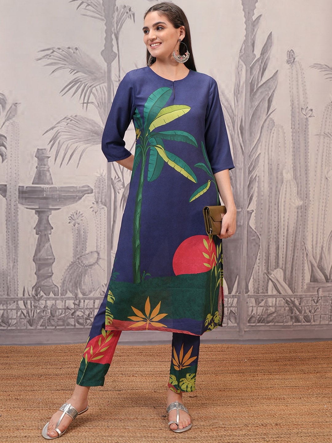 

Vishudh Blue Floral Printed Round Neck Straight Kurta with Trouser