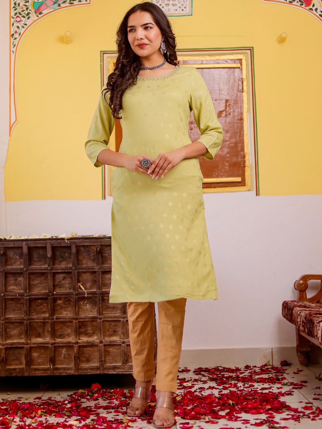 Chandbaali Women Floral Printed Flared Sleeves Thread Work Kurta, Green