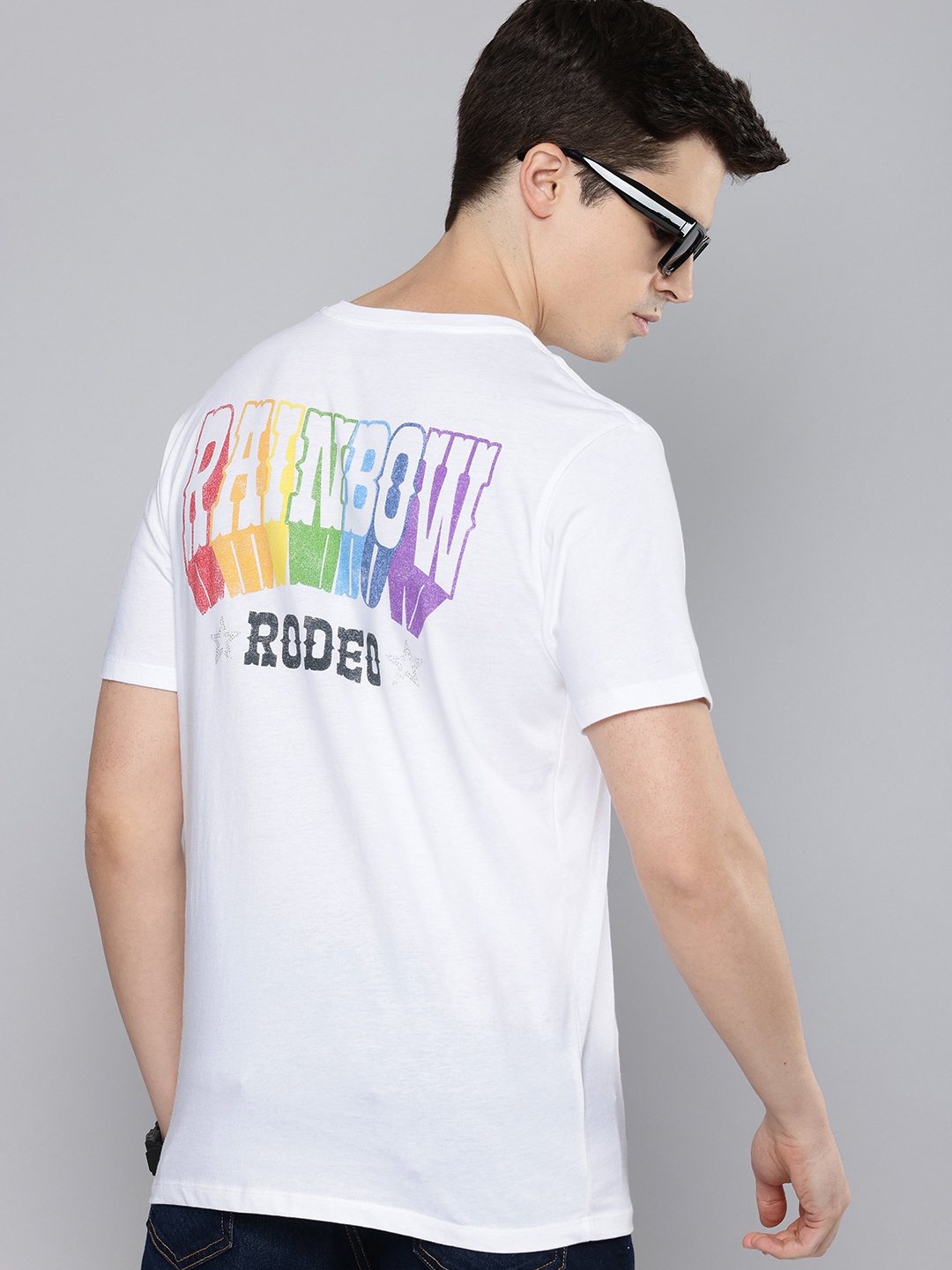 

Levis Pure Cotton Graphic Printed T-shirt, White