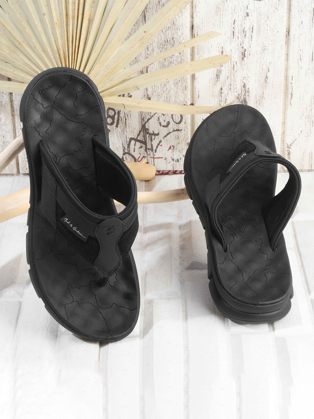 

Mast & Harbour Men Black Rubber Thong Flip-Flops