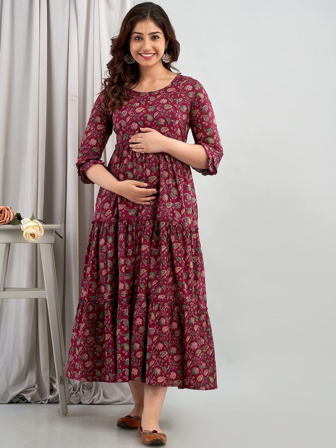 

VARICOS Women Floral Printed Thread Work Maternity Anarkali Kurta, Maroon