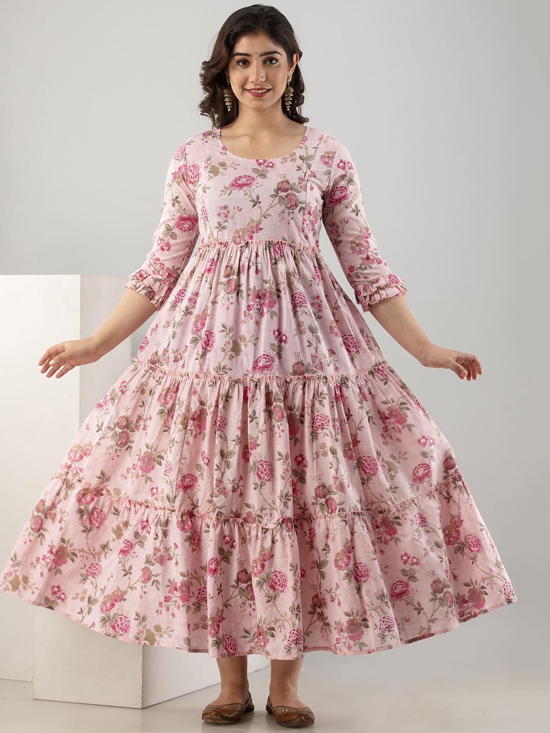 

VARICOS Women Floral Printed Thread Work Maternity Anarkali Kurta, Pink