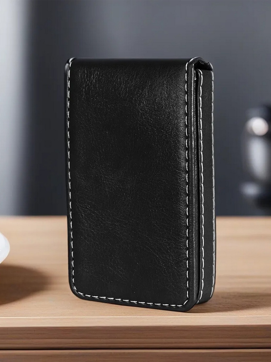 LOREM Unisex Textured Cut Work Card Holder, Black
