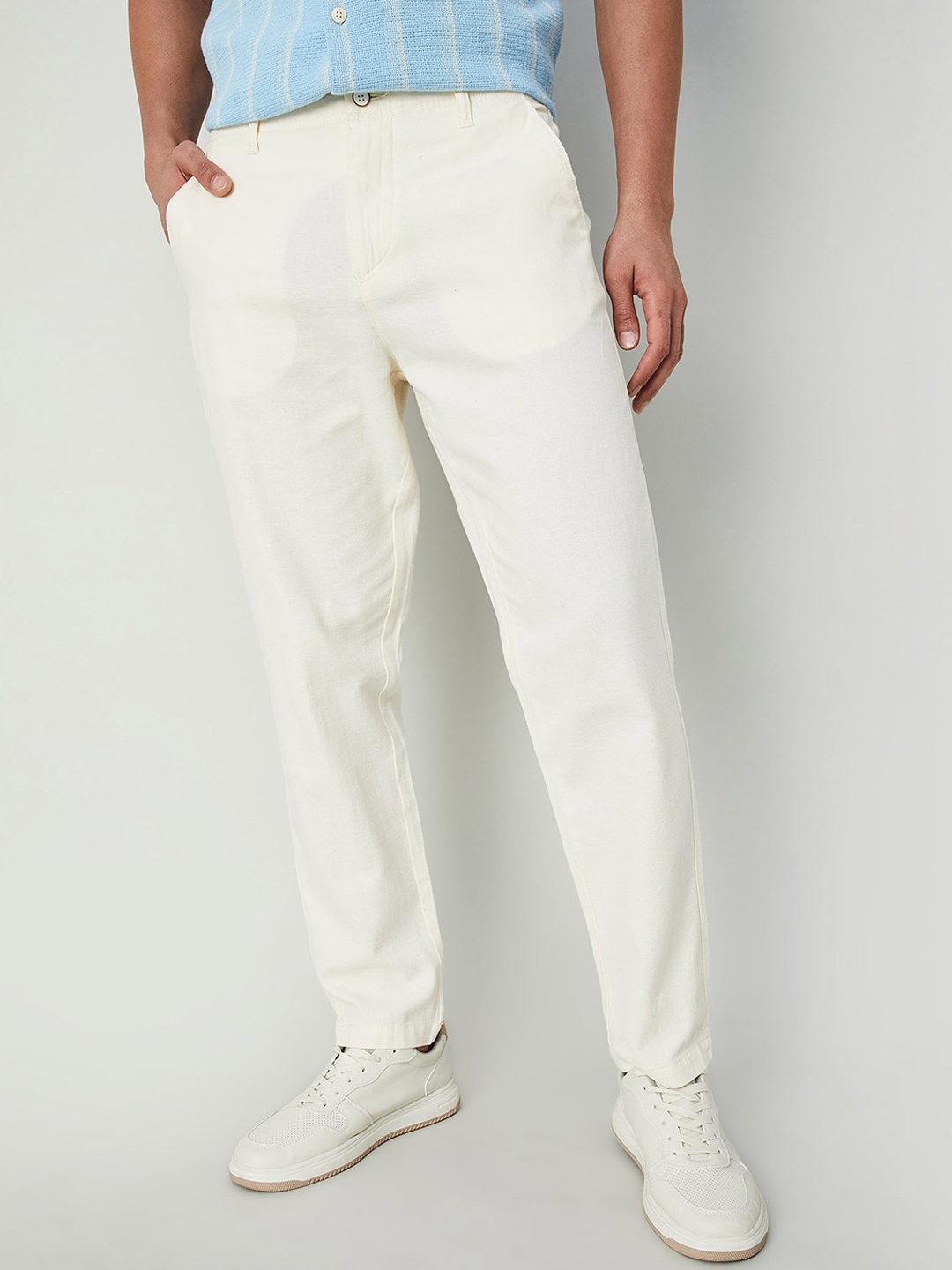

CODE by Lifestyle Men Mid-Rise Regular Trousers, Beige