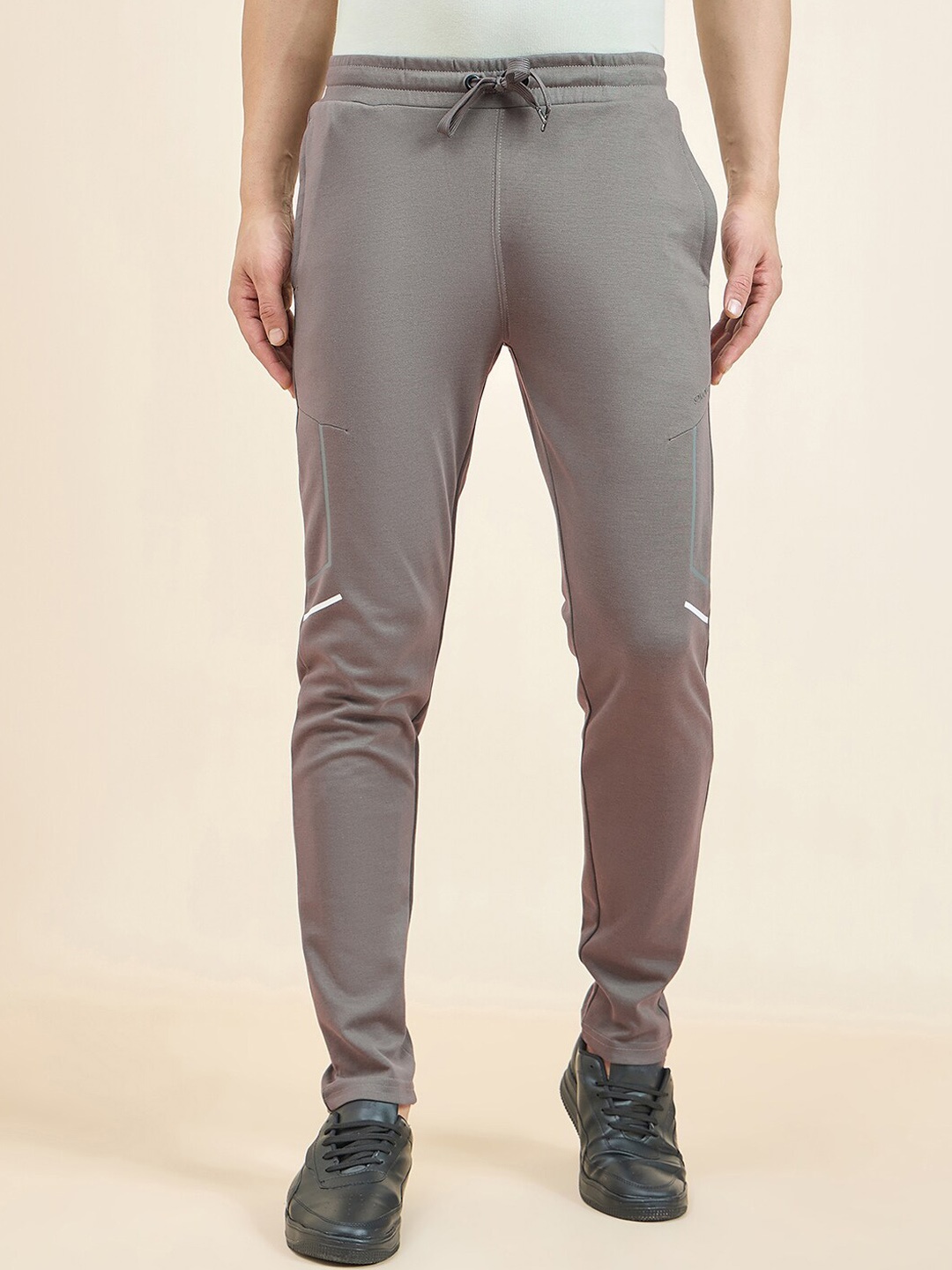 

Sweet Dreams Men Grey Mid-Rise Track Pant