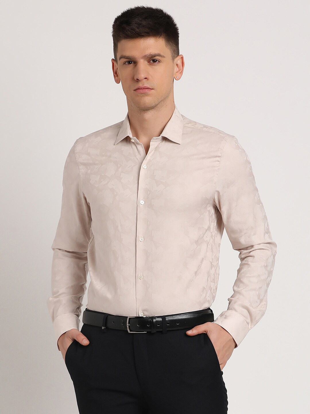 

Turtle Men Classic Slim Fit Opaque Party Shirt, Beige