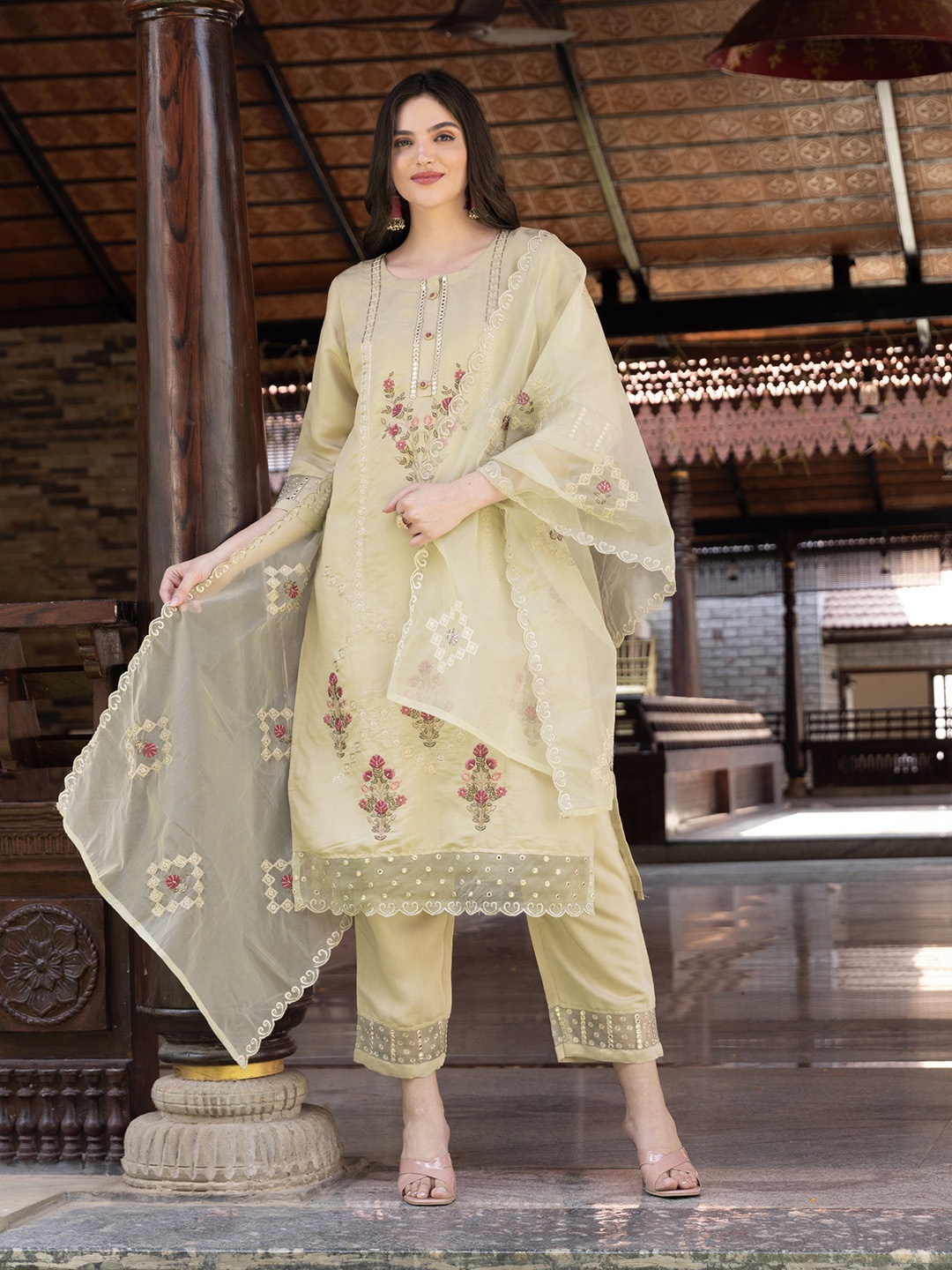 

Ishin Ethnic Motifs Embroidered Round Neck Three-Quarter Sleeves Kurta Set, Beige