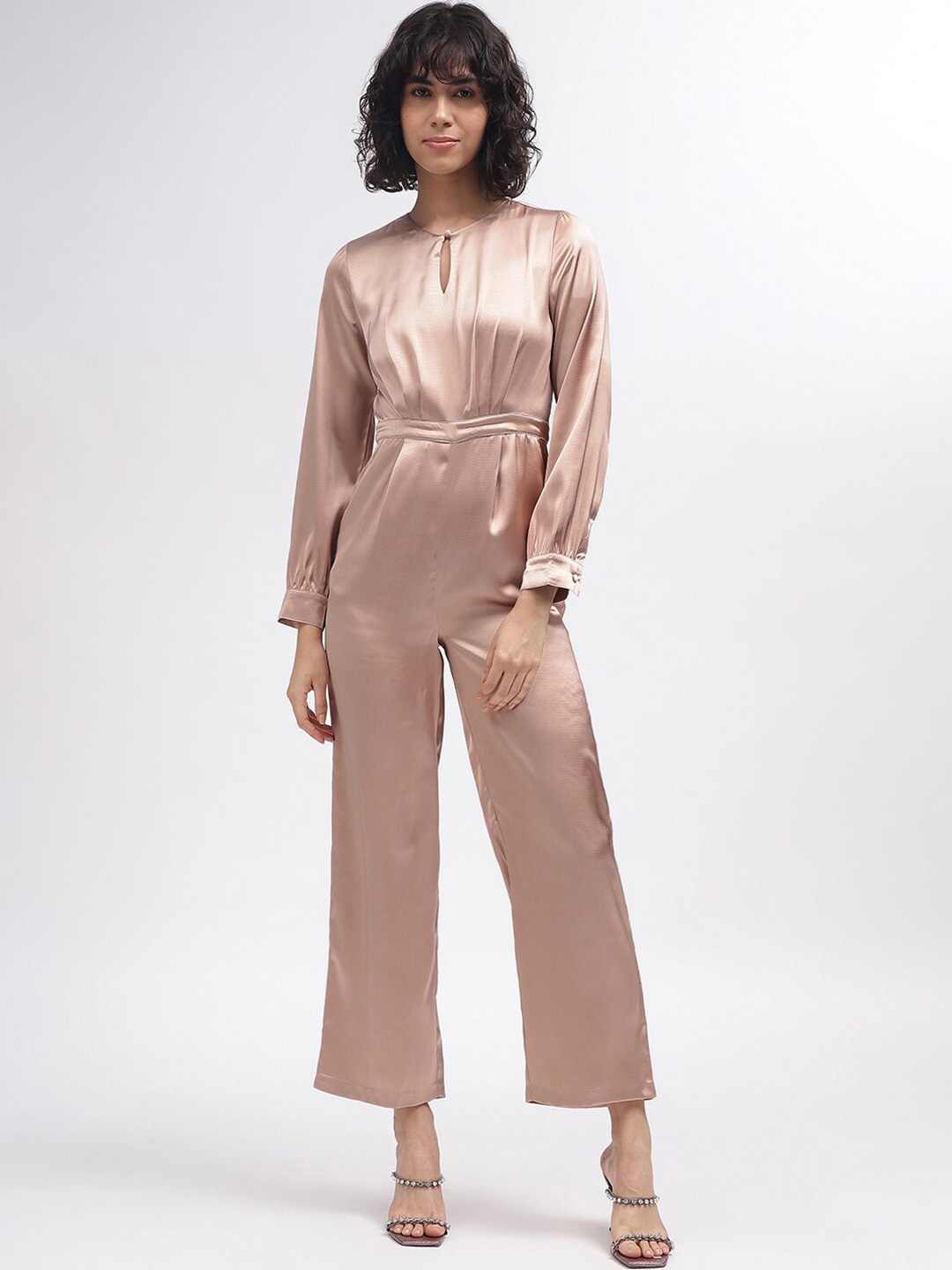 

CENTRESTAGE Keyhole Neck Long Sleeves Basic Jumpsuit, Beige