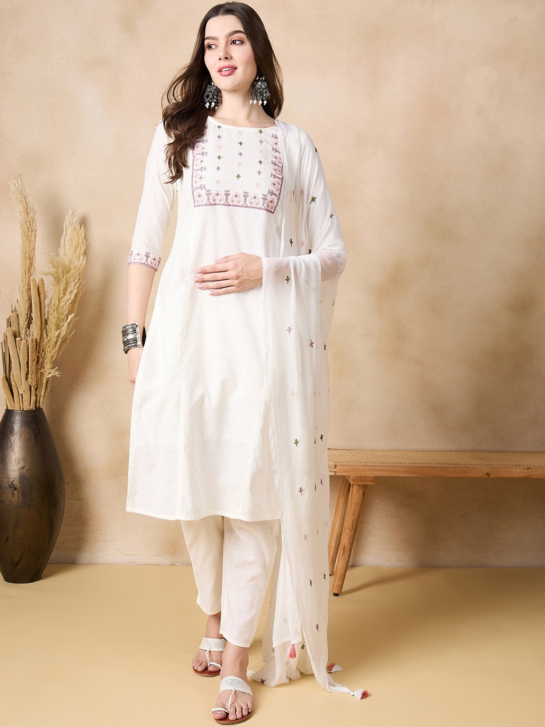 

Anouk Ethnic Motifs Embroidered Panelled Pure Cotton Kurta with Trousers & Dupatta, Off white
