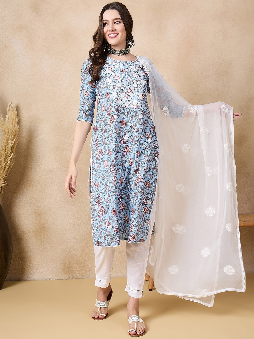 

Anouk Floral Printed Thread Work Pure Cotton Kurta with Trousers & Dupatta, Blue