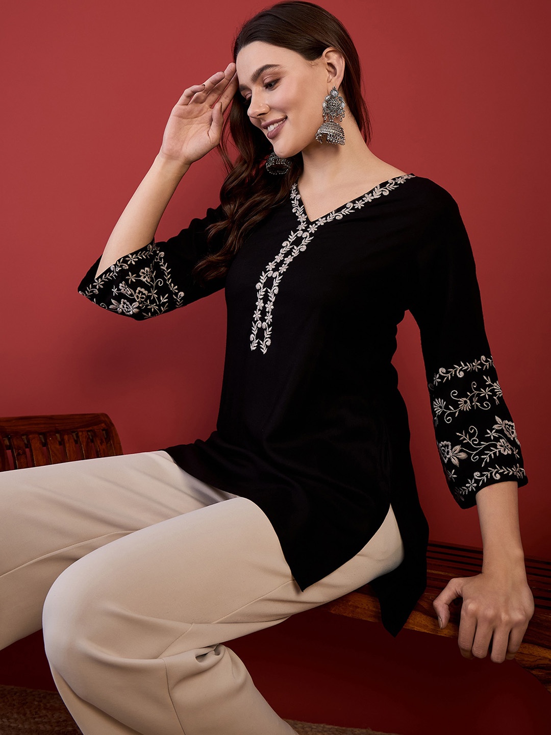 

Anouk V-Neck Regular Sleeves Kurti, Black