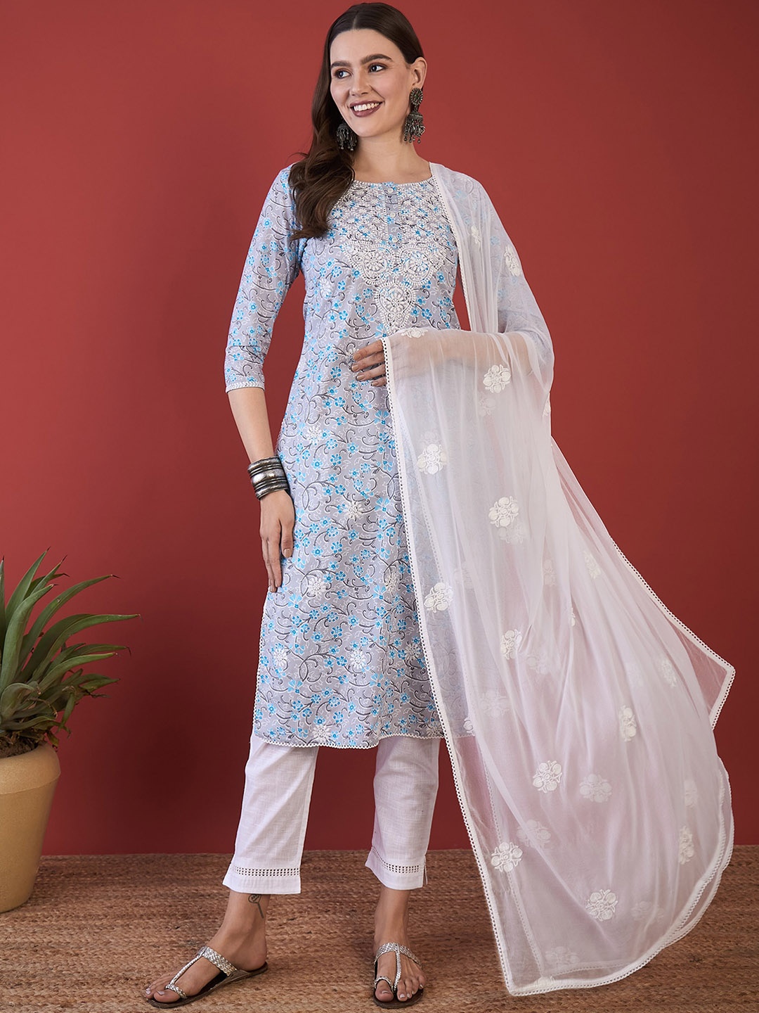 

Anouk Floral Printed Round Neck Pure Cotton Straight Kurta with Trousers & Dupatta, Grey