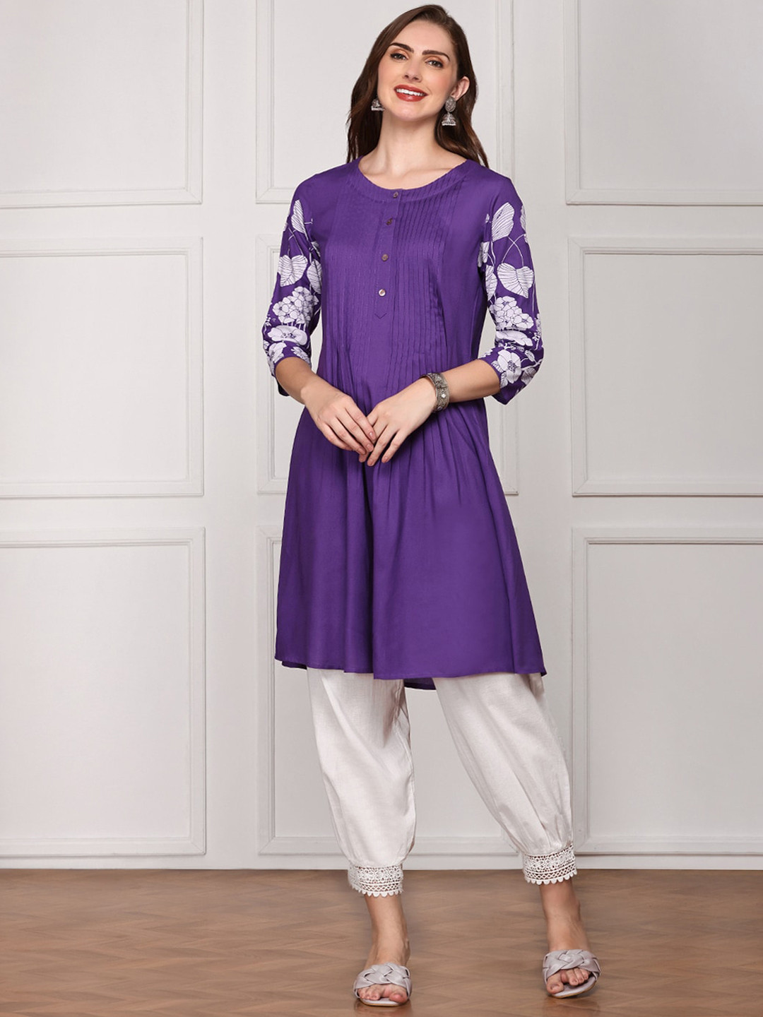 

Anubhutee Women Kurta, Purple