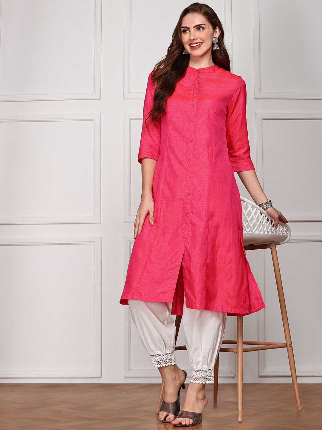 

Anubhutee Women Kurta, Pink