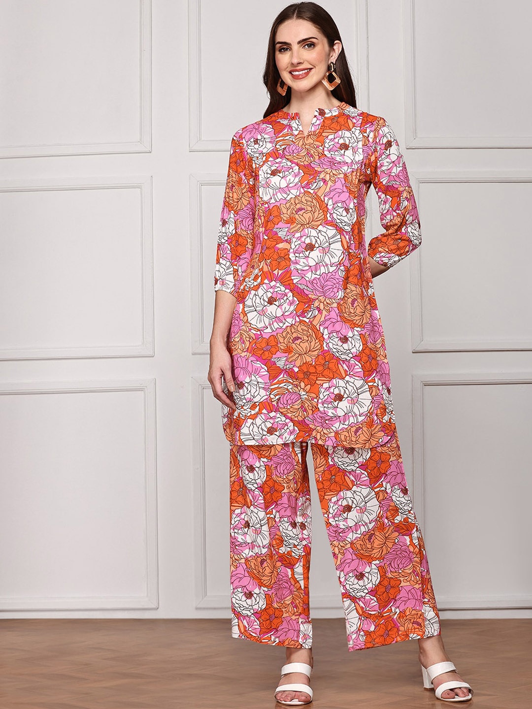 

Anubhutee Floral Printed Mandarin Collar Tunic With Trousers, Orange