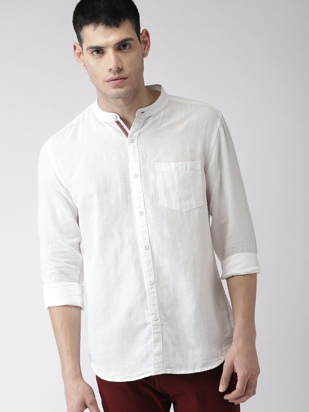 

HIGHLANDER Men White Slim Fit Solid Casual Shirt