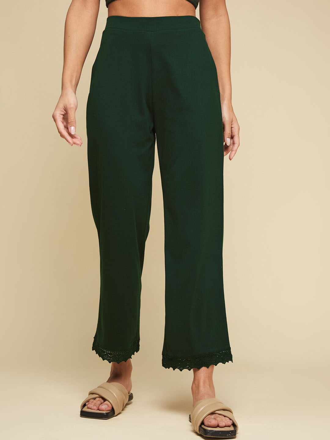 

UNMADE Women Organic Cotton Easy Wash Slip-On Mid-Rise Flat-Front Trouser, Green