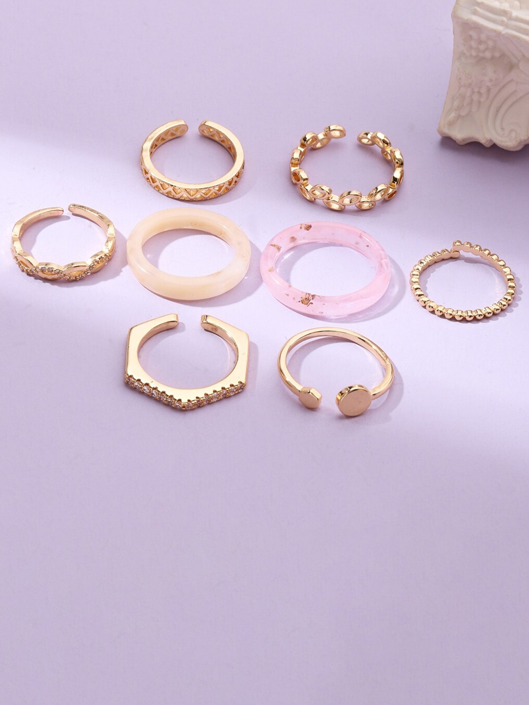 

SALTY Set of 8 Urban Chic Rings, Gold
