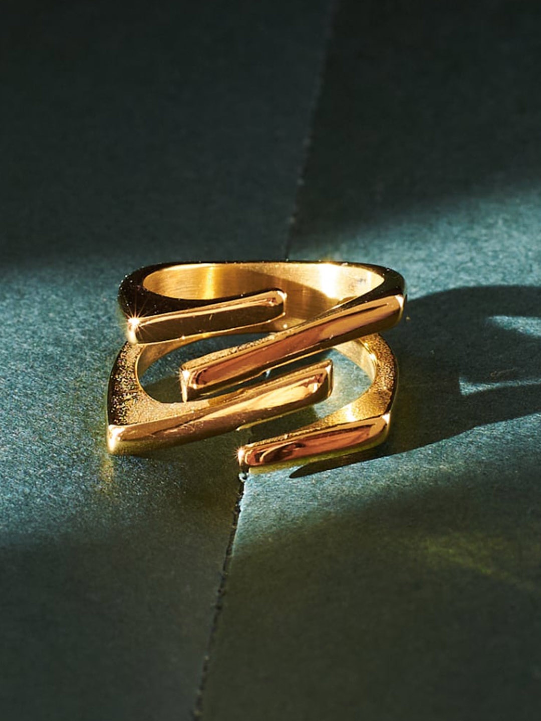 

SALTY Stainless Steel Finger Ring, Gold