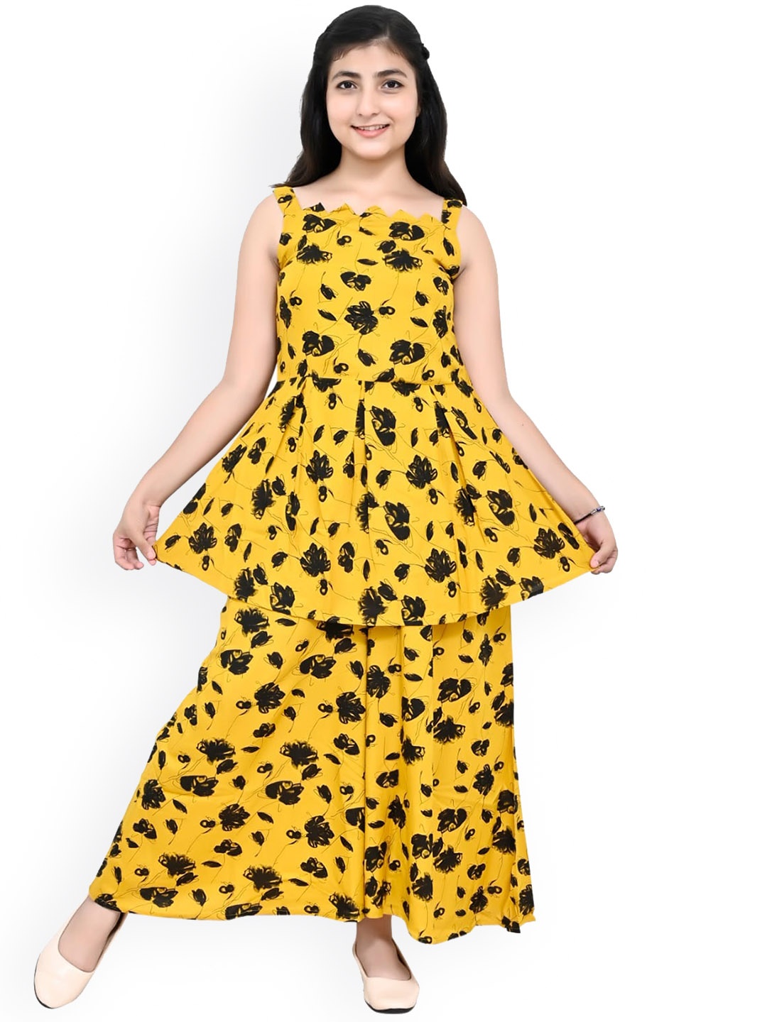 

FELLAMO Abstract Printed Shoulder Strap Top With Palazzos, Yellow